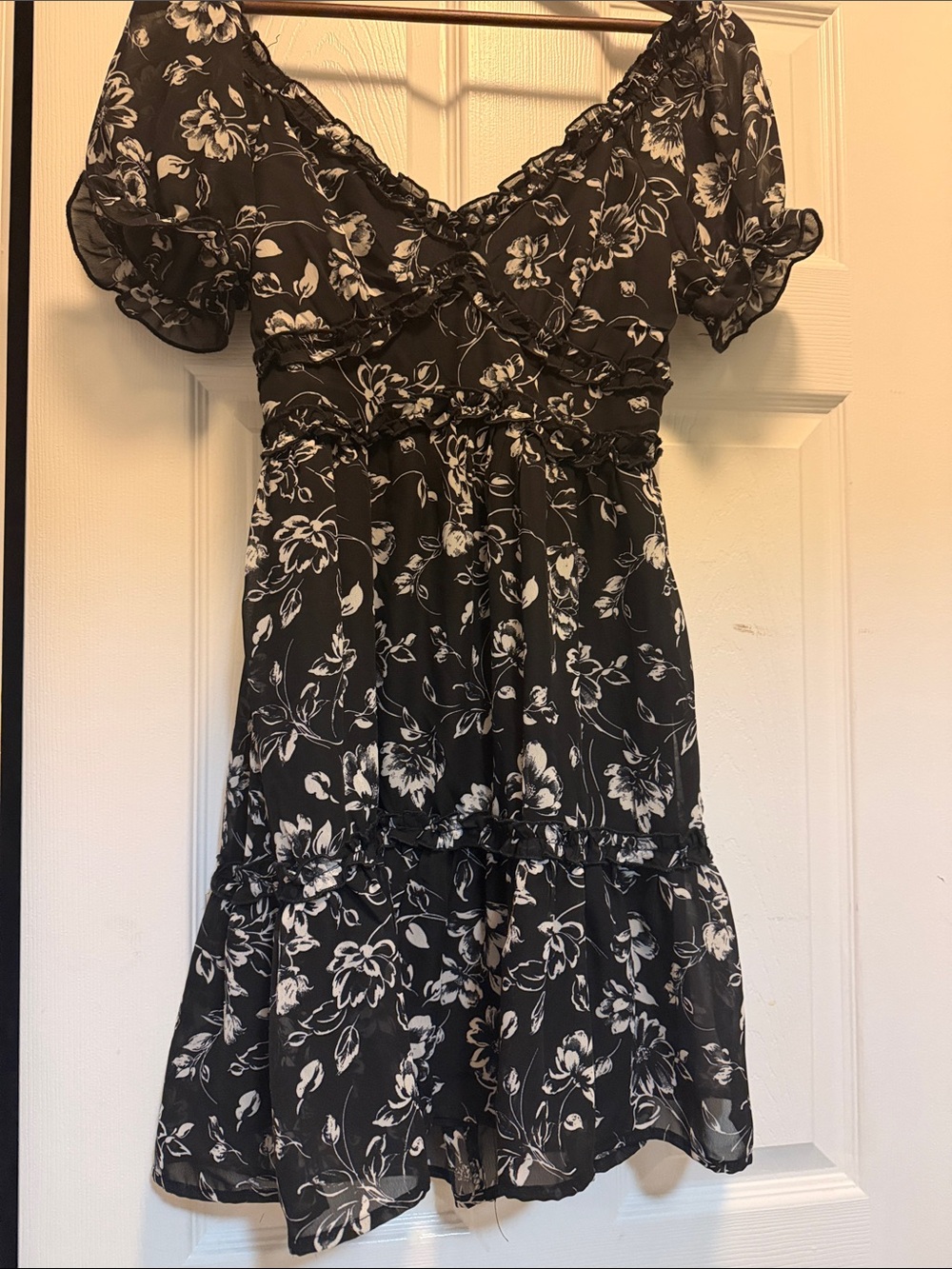 Black Floral Ruffle Short Dress